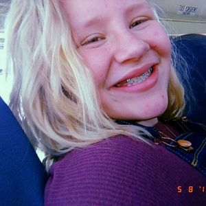 Meet your Posher, Brenna